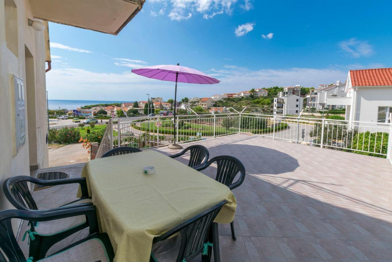 Apartment Lele Primosten Exterior photo